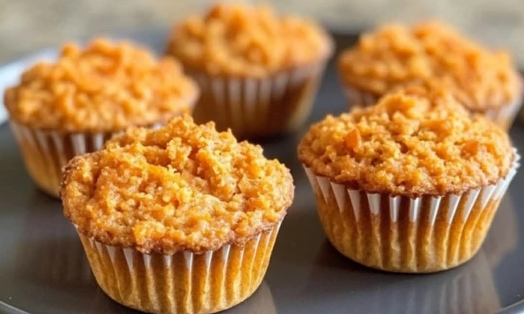 Apple and carrot pupcakes